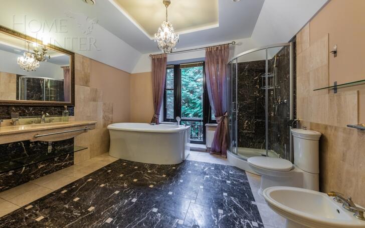 2-этажный коттедж 600 м² с отделкой