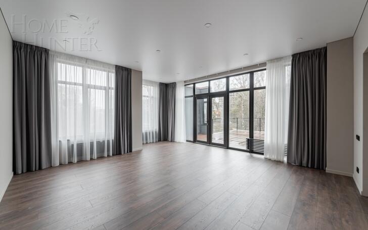 3-этажный таунхаус 945 м² с отделкой