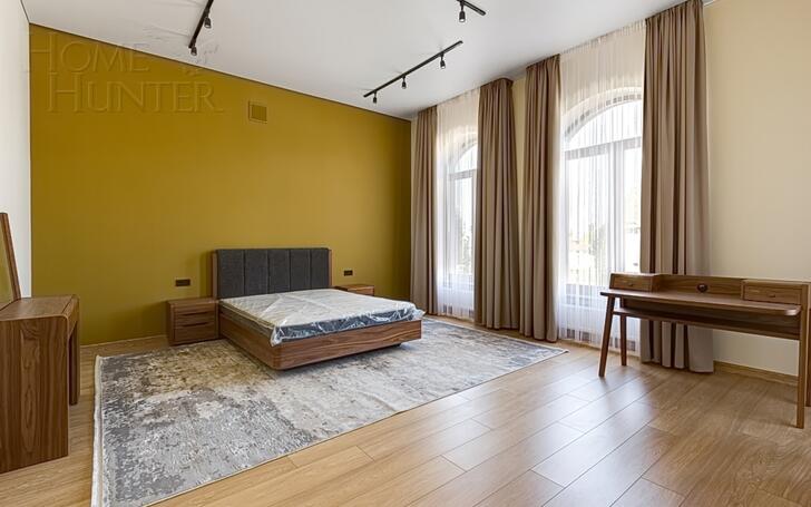 2-этажный коттедж 1 327 м² с отделкой