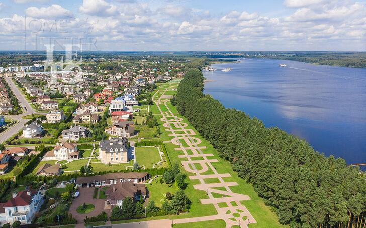 2-этажный коттедж 286.6 м² с отделкой