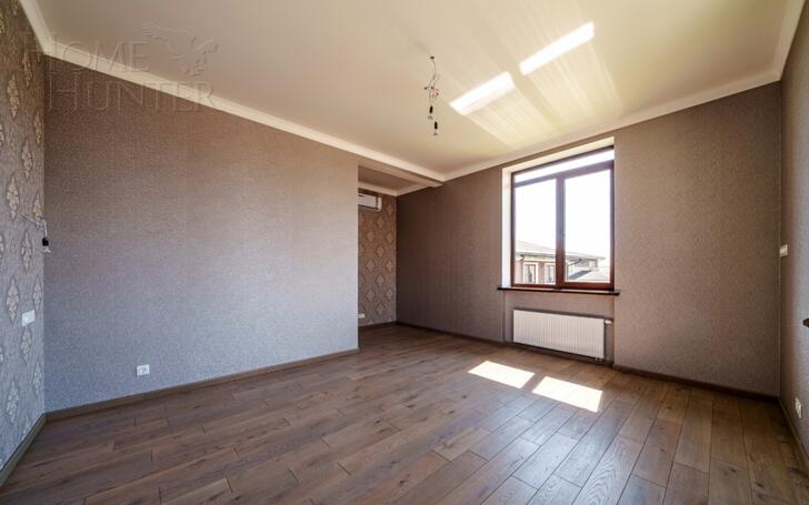 2-этажный коттедж 400 м² с отделкой