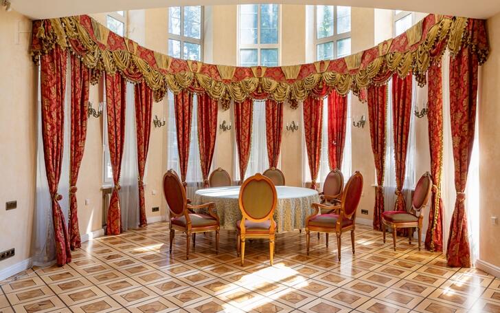 2-этажный коттедж 650 м² с отделкой