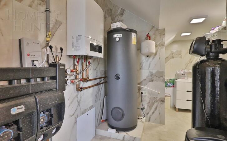 2-этажный коттедж 250 м² с отделкой