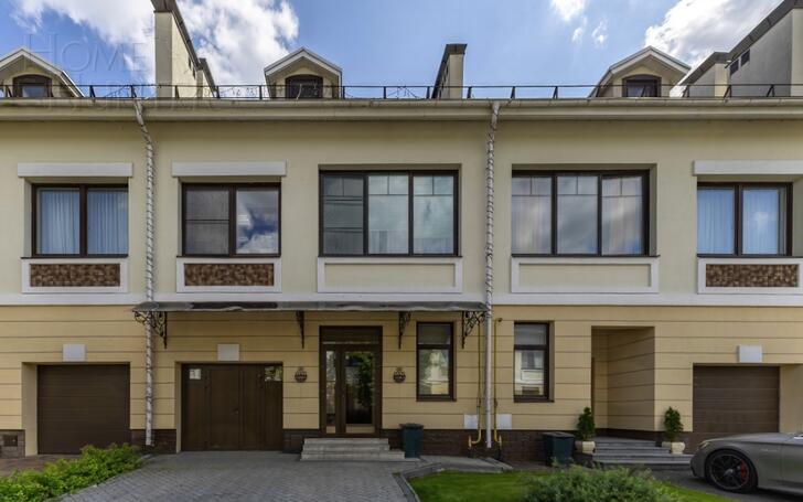 2-этажный таунхаус 250 м² с отделкой