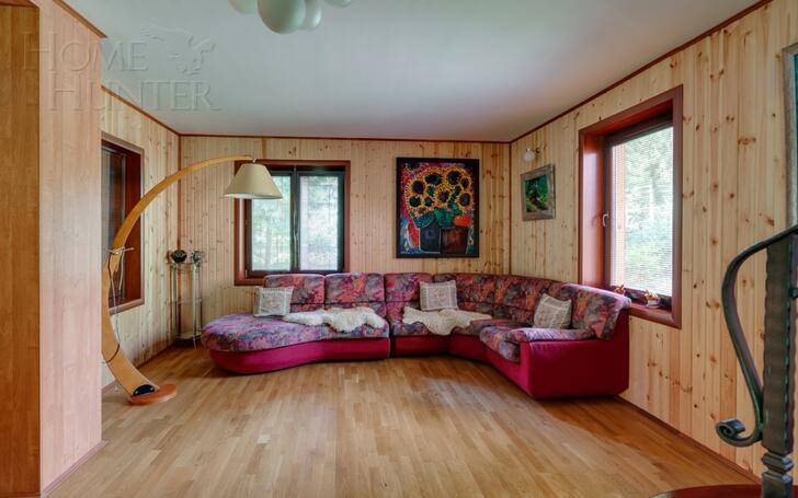 3-этажный коттедж 650 м² с отделкой