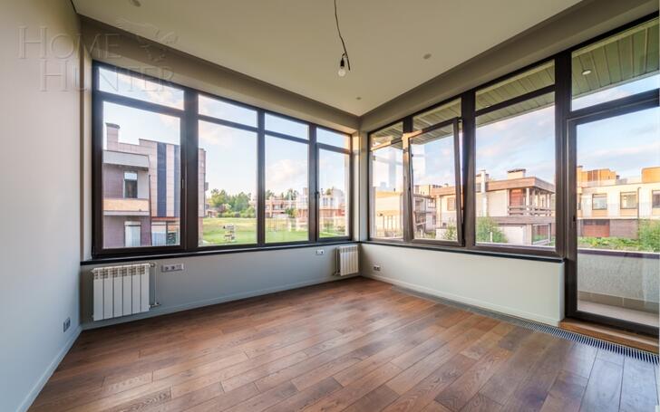 3-этажный коттедж 280 м² с отделкой
