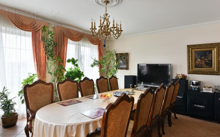 2-этажный коттедж 550 м² с отделкой