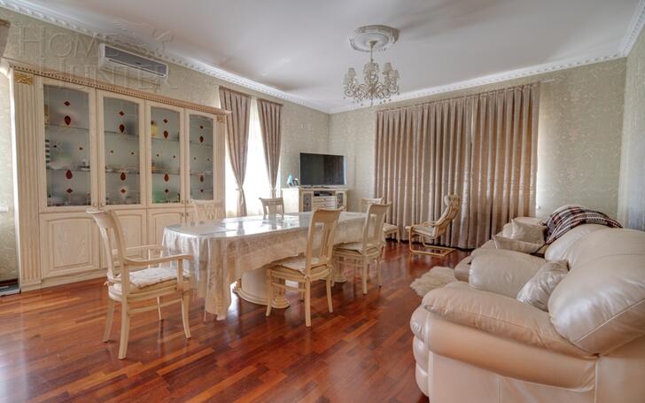 2-этажный коттедж 563 м² с отделкой
