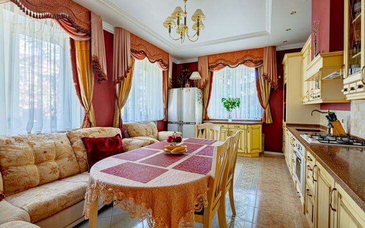 2-этажный коттедж 450 м² с отделкой