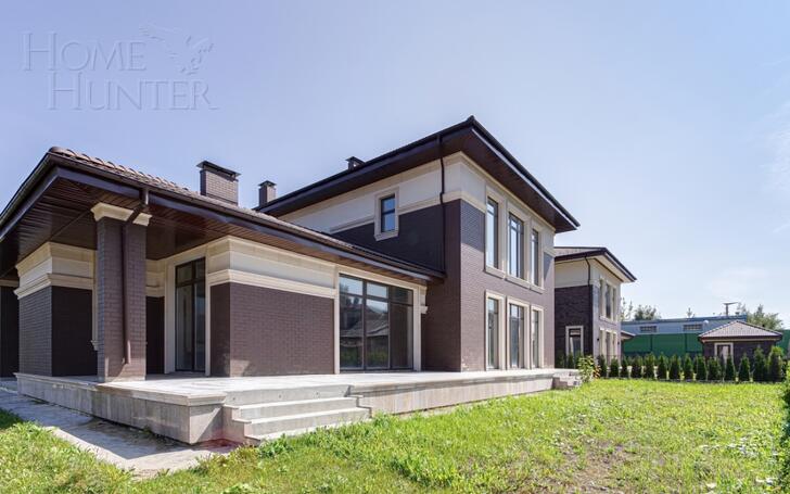 2-этажный коттедж 372.4 м² без отделки
