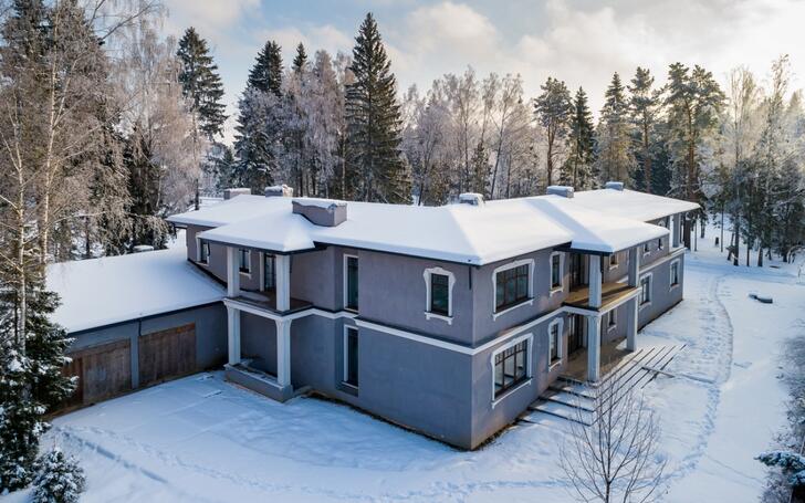 2-этажный коттедж 1 638 м² без отделки