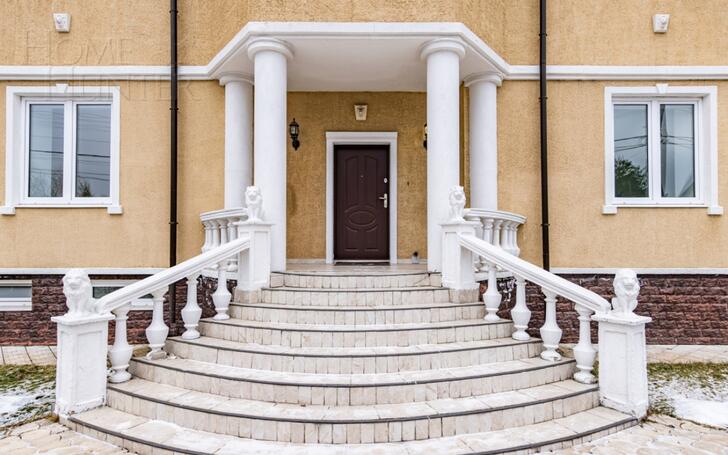 2-этажный коттедж 370 м² с отделкой