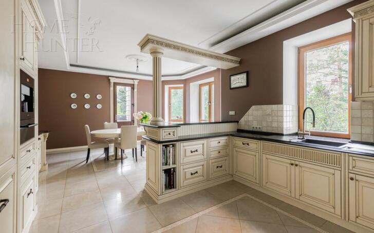 2-этажный коттедж 800 м² с отделкой