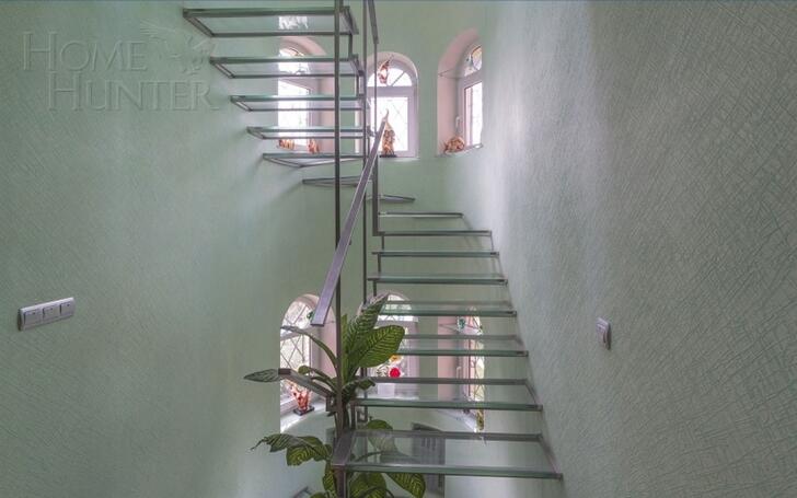 2-этажный коттедж 675 м² с отделкой