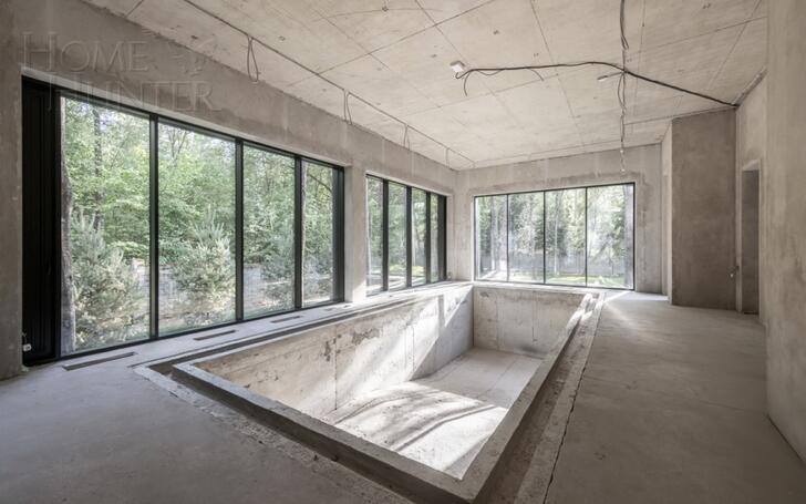 2-этажный коттедж 1 700 м² без отделки
