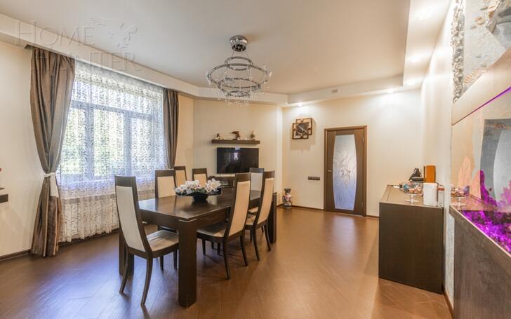2-этажный коттедж 730 м² с отделкой