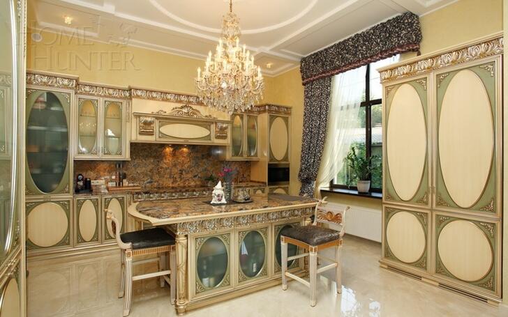 2-этажный коттедж 700 м² с отделкой