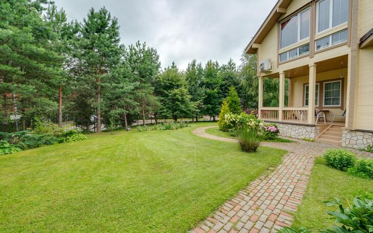 2-этажный коттедж 250 м² с отделкой