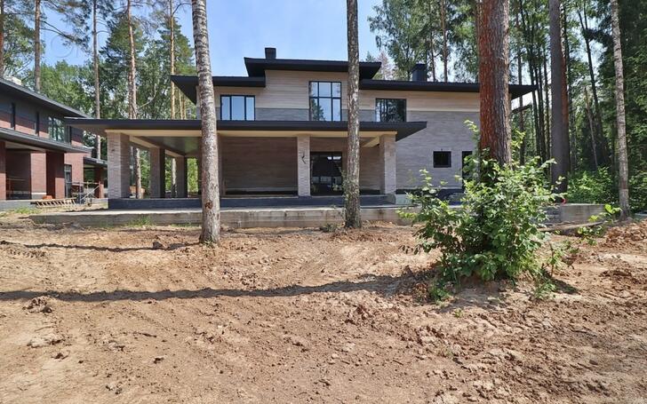 2-этажный коттедж 460 м² без отделки