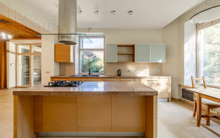 2-этажный коттедж 1 375 м² с отделкой
