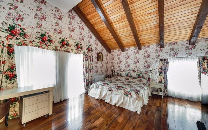 2-этажный коттедж 800 м² с отделкой