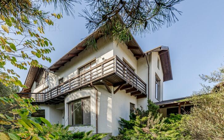 2-этажный коттедж 1 375 м² с отделкой