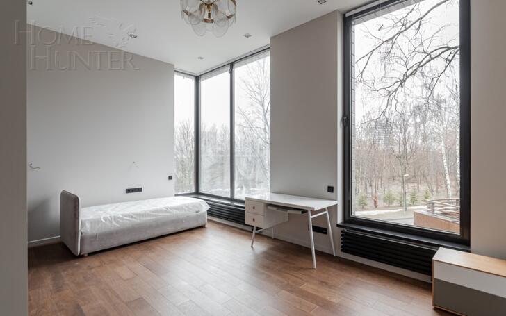 3-этажный таунхаус 945 м² с отделкой
