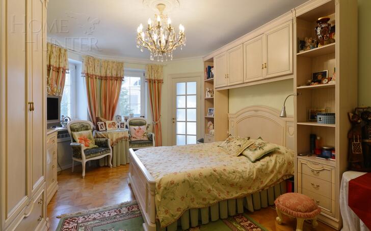 2-этажный коттедж 560 м² с отделкой