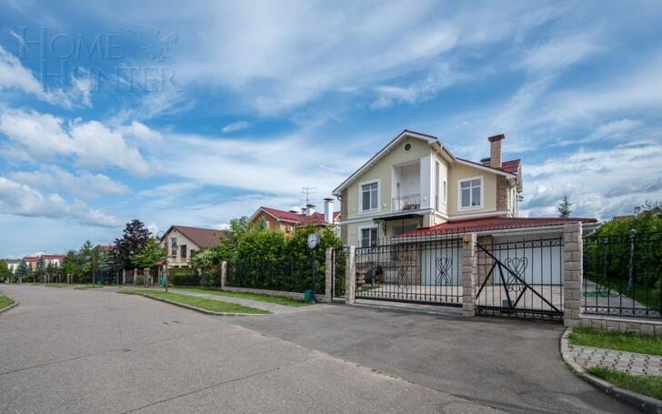 2-этажный коттедж 250 м² с отделкой