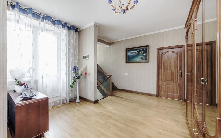 2-этажный коттедж 372 м² с отделкой