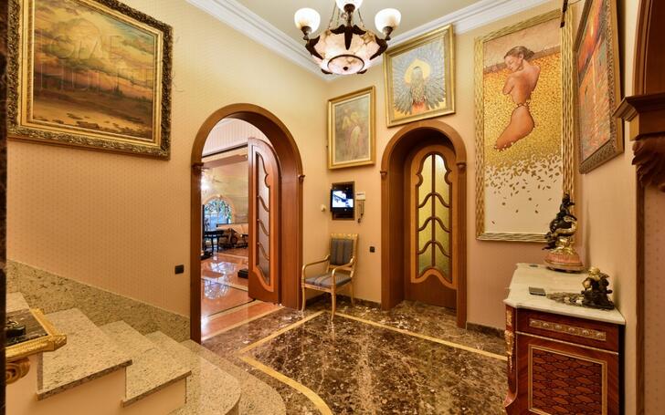 2-этажный коттедж 490 м² с отделкой
