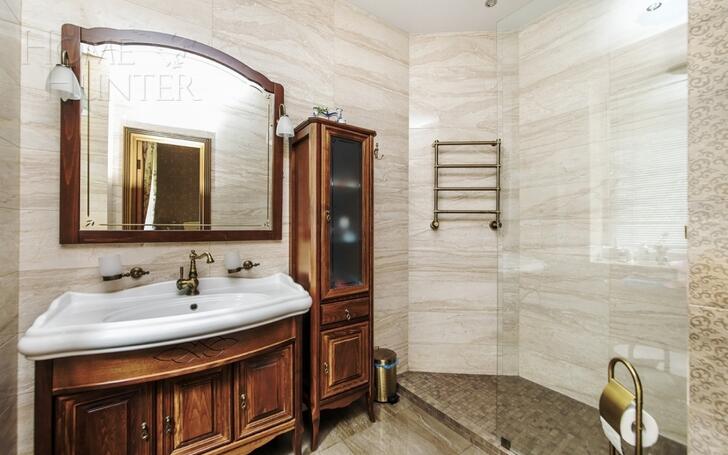 2-этажный коттедж 372 м² с отделкой
