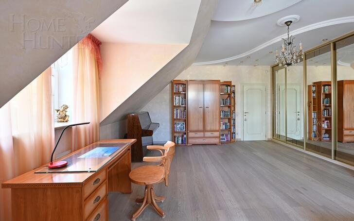 2-этажный коттедж 500 м² с отделкой