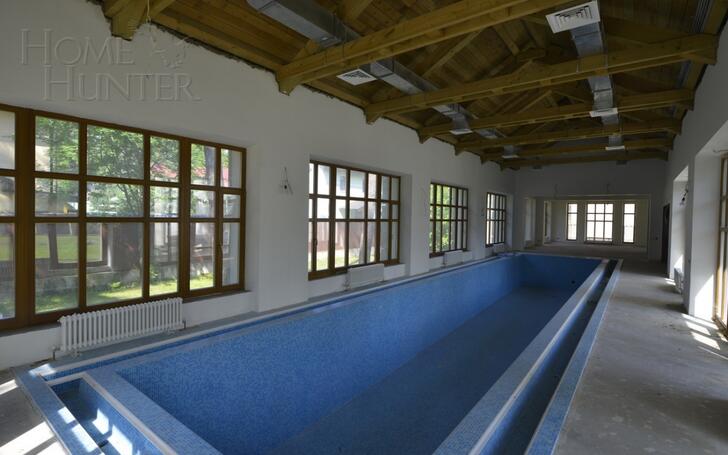 2-этажный коттедж 1 200 м² без отделки