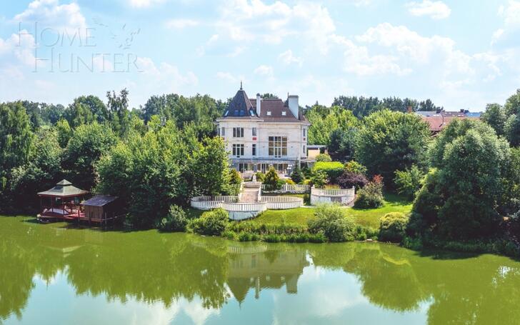 2-этажный коттедж 800 м² с отделкой