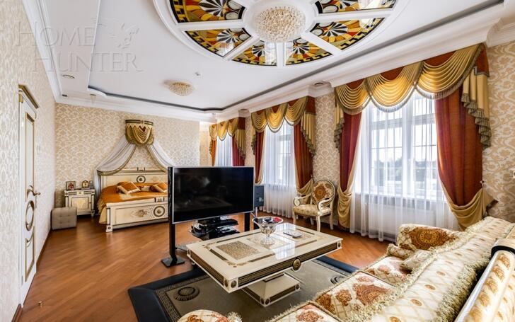 3-этажный коттедж 1 650 м² с отделкой