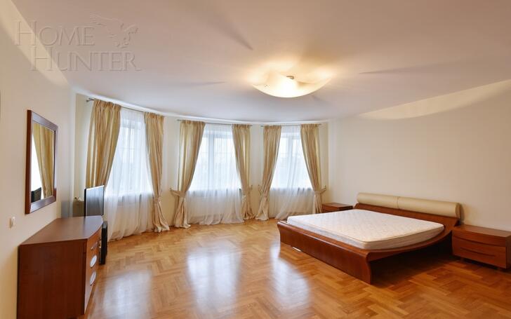2-этажный коттедж 700 м² с отделкой