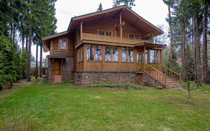 2-этажный коттедж 450 м² с отделкой