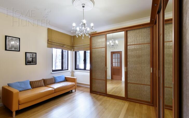 2-этажный коттедж 300 м² с отделкой