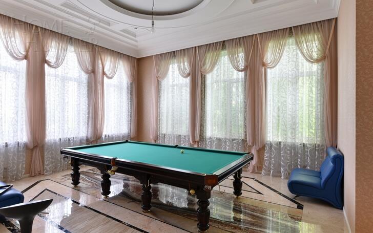 3-этажный коттедж 350 м² с отделкой