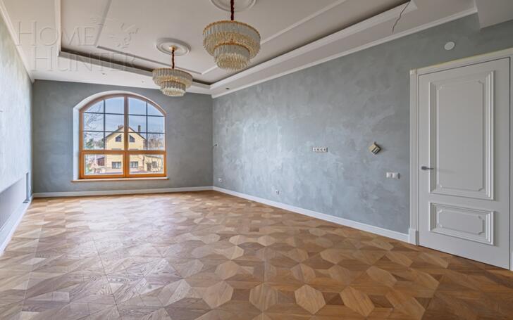2-этажный коттедж 1 000 м² с отделкой