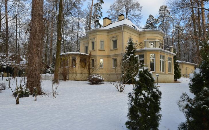 2-этажный коттедж 560 м² с отделкой