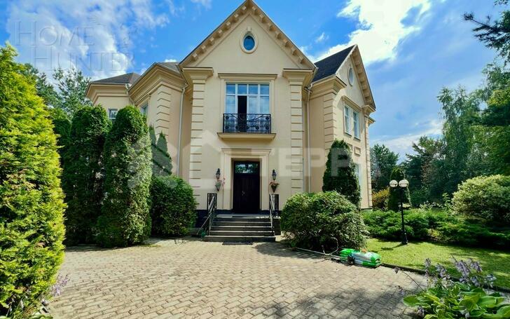 2-этажный коттедж 650 м² с отделкой