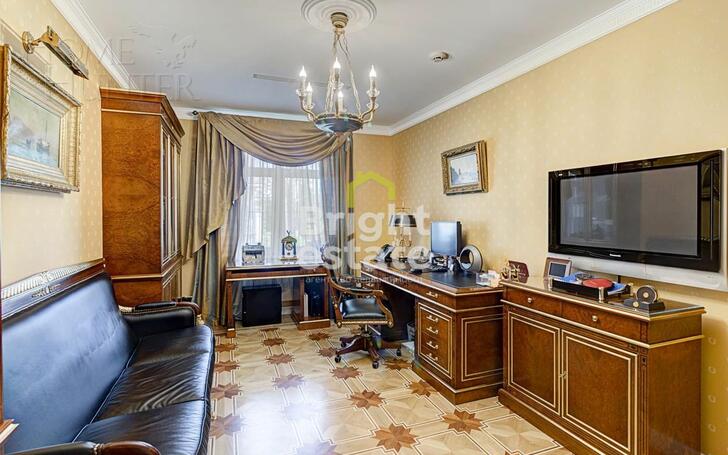 2-этажный коттедж 782.7 м² с отделкой
