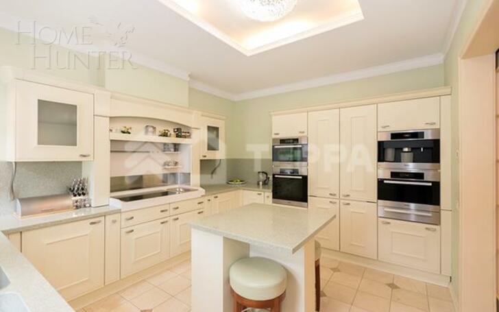 2-этажный коттедж 550 м² с отделкой