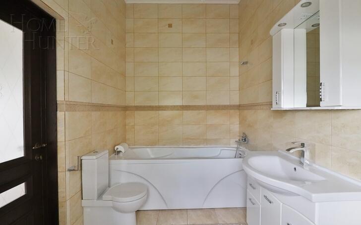 2-этажный коттедж 320 м² с отделкой