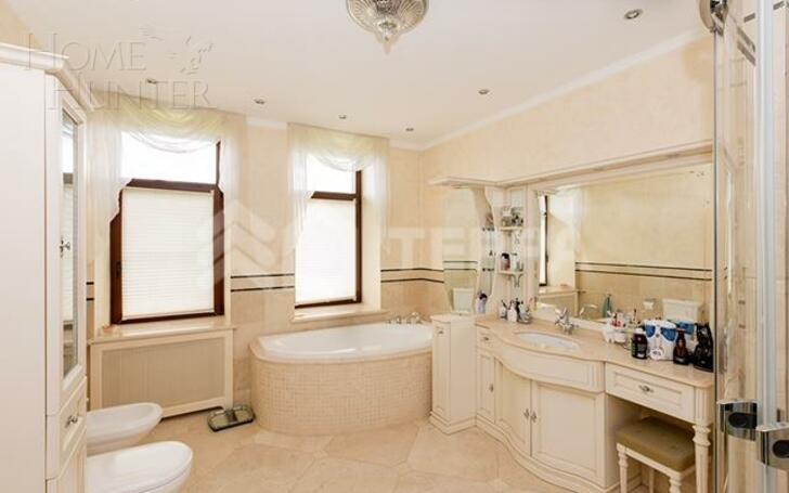 2-этажный коттедж 550 м² с отделкой