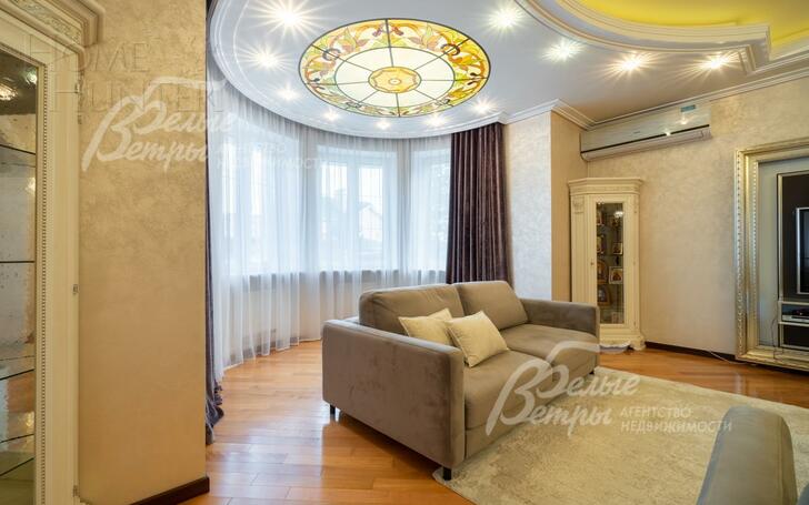 3-этажный коттедж 745.5 м² с отделкой