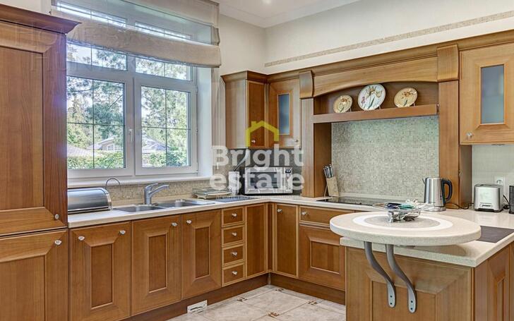 2-этажный коттедж 782.7 м² с отделкой