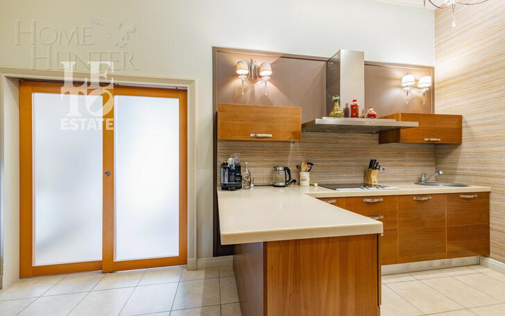 2-этажный коттедж 600 м² с отделкой